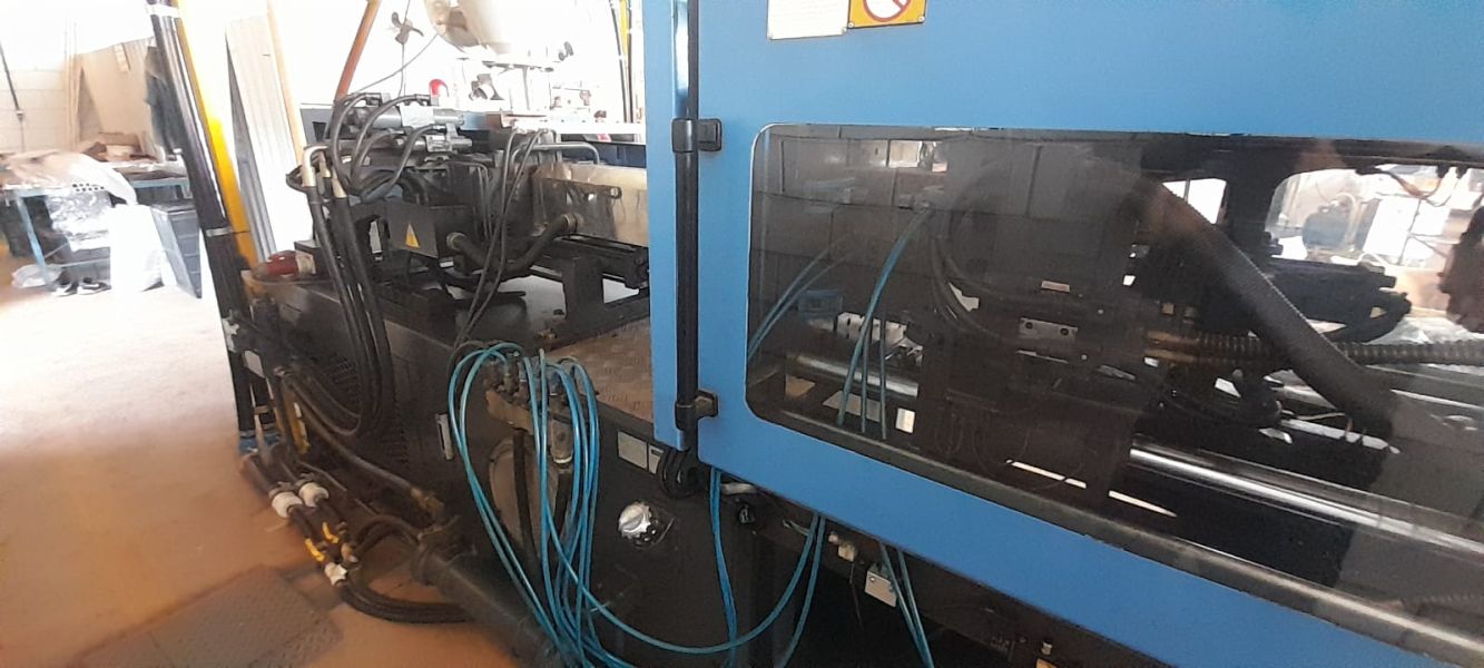 Injetora de Plástico HAITIAN TIANJIAN PLUTÃO PL1200/340