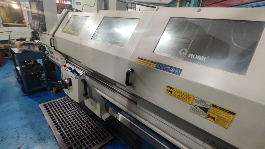Torno CNC ROMI CENTUR 35D