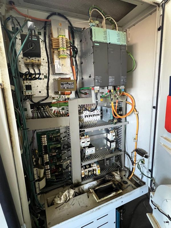 Torno CNC ROMI CENTUR 30D