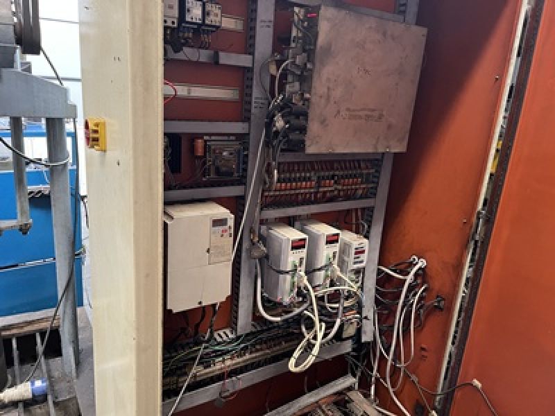 Fresadora CNC ROCCO F700