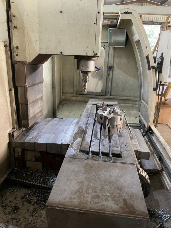 Fresadora CNC TRAVIS M1000