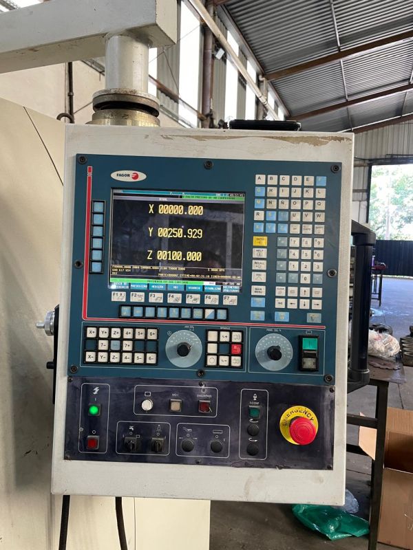 Fresadora CNC TRAVIS M1000
