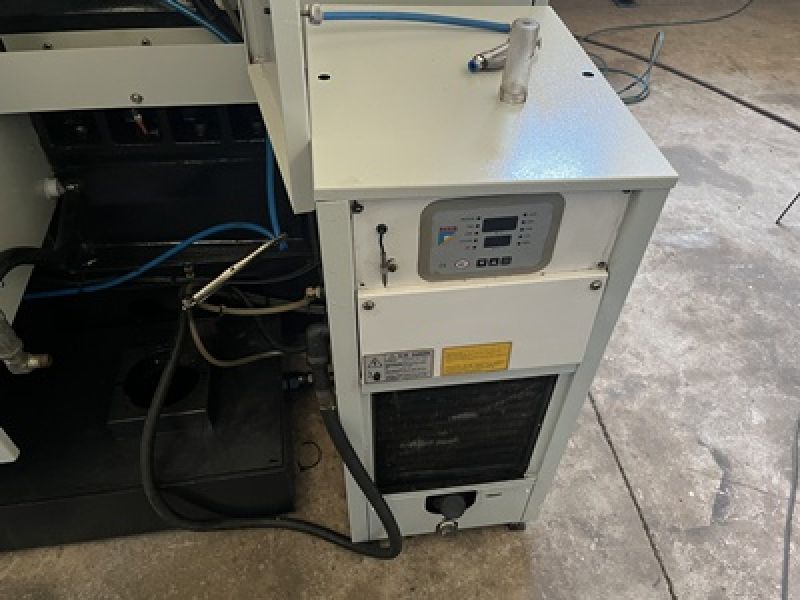 Centro de Usinagem Vertical VEKER LITZ DN-1000