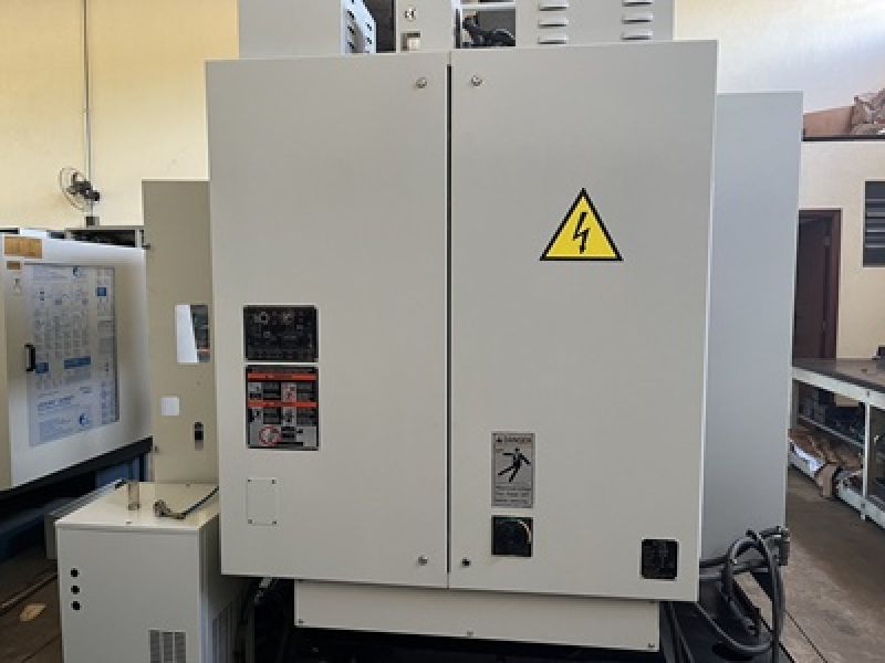 Centro de Usinagem Vertical VEKER LITZ DN-1000