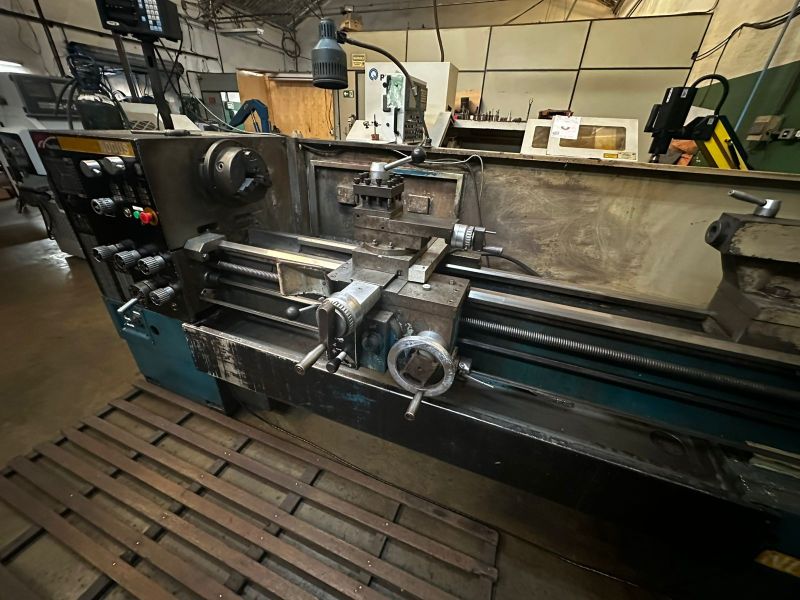 Torno Mecânico NARDINI ND250