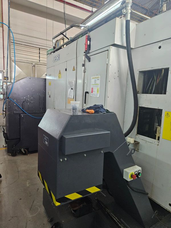Centro de Usinagem Horizontal GROB G300 – 5 Eixos