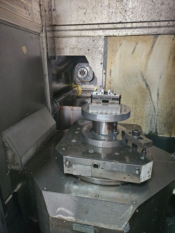 Centro de Usinagem Horizontal GROB G300 – 5 Eixos