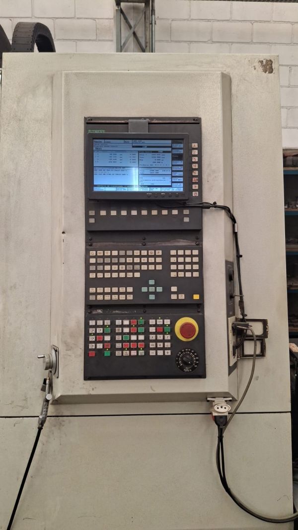 Centro de Usinagem Vertical Romi Discovery 760