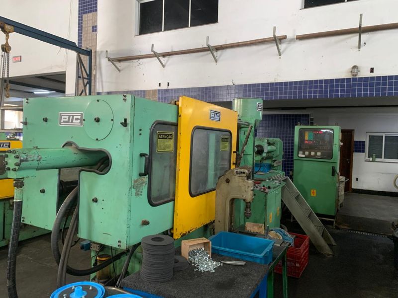 Injetora Plástica PIC PETERSEN 200-400