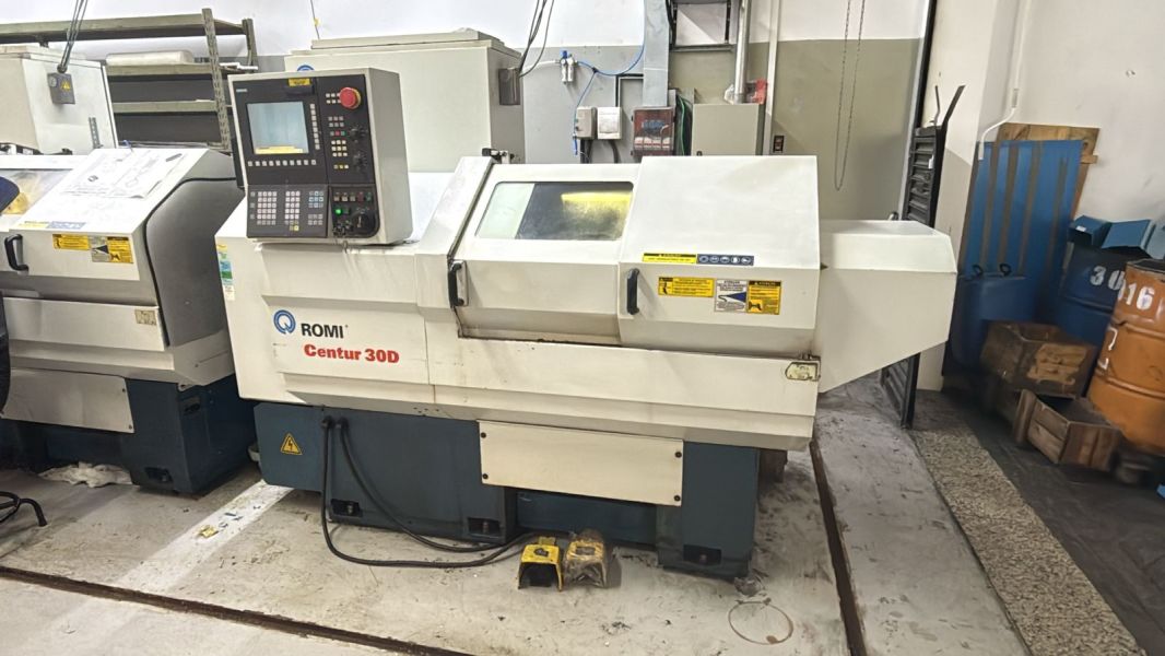 Torno CNC ROMI CENTUR 30D