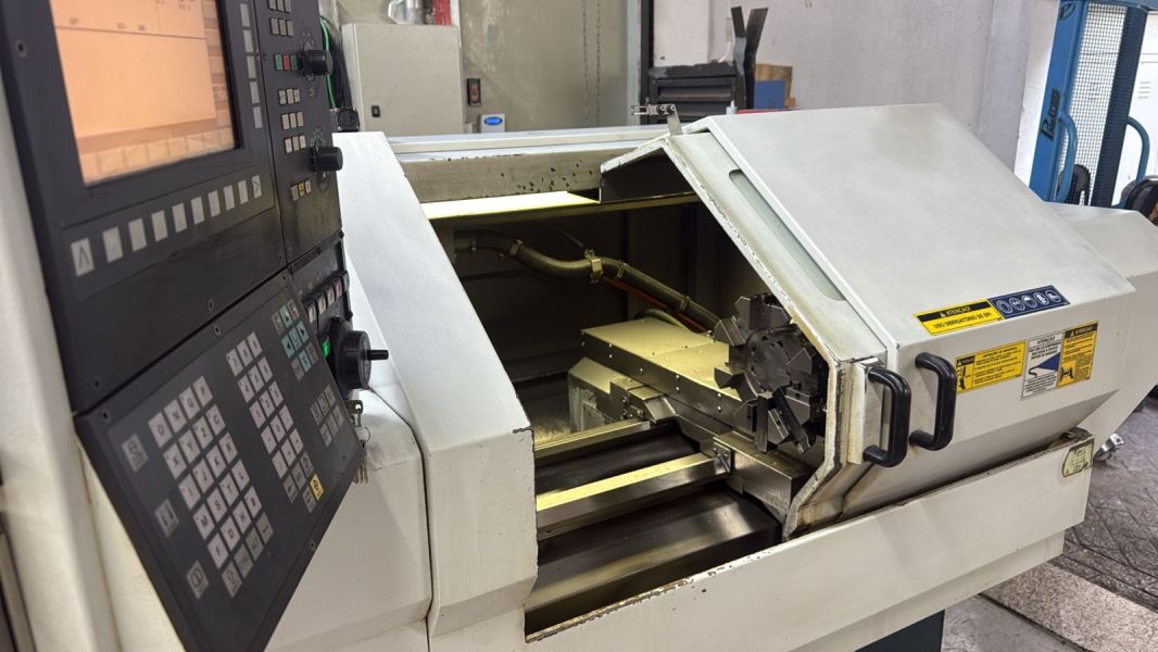 Torno CNC ROMI CENTUR 30D