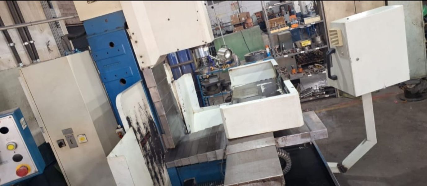 Fresadora CNC PETRUS 50100