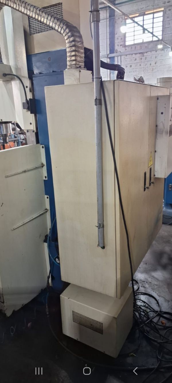 Fresadora CNC PETRUS 50100