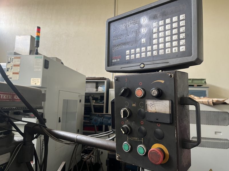 Fresadora Ferramenteira VEKER 430I