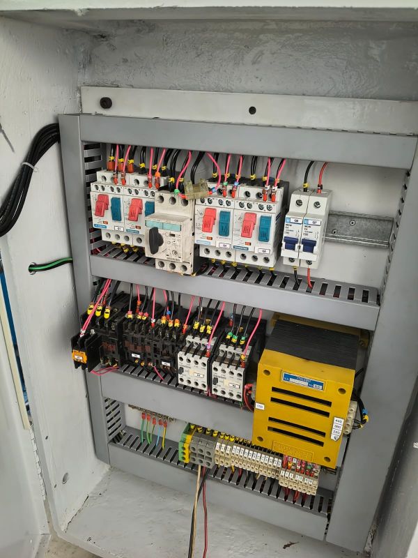 Retifica Cilíndrica FERDIMAT U61