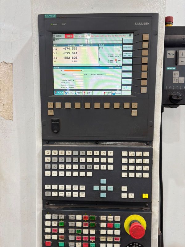 Centro de Usinagem Vertical ROMI DISCOVERY 1250