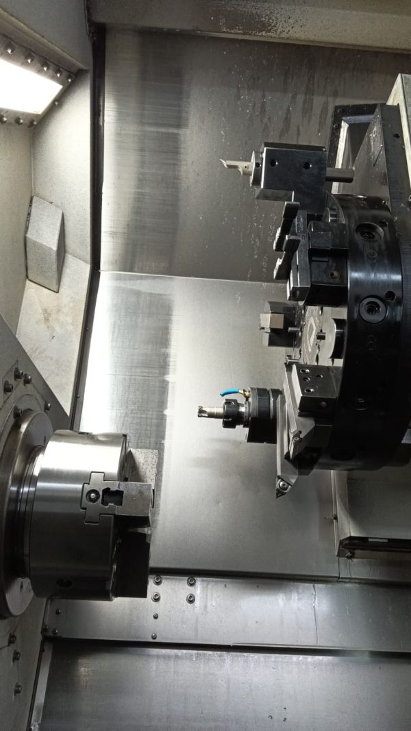 Torno CNC ROMI GL300M