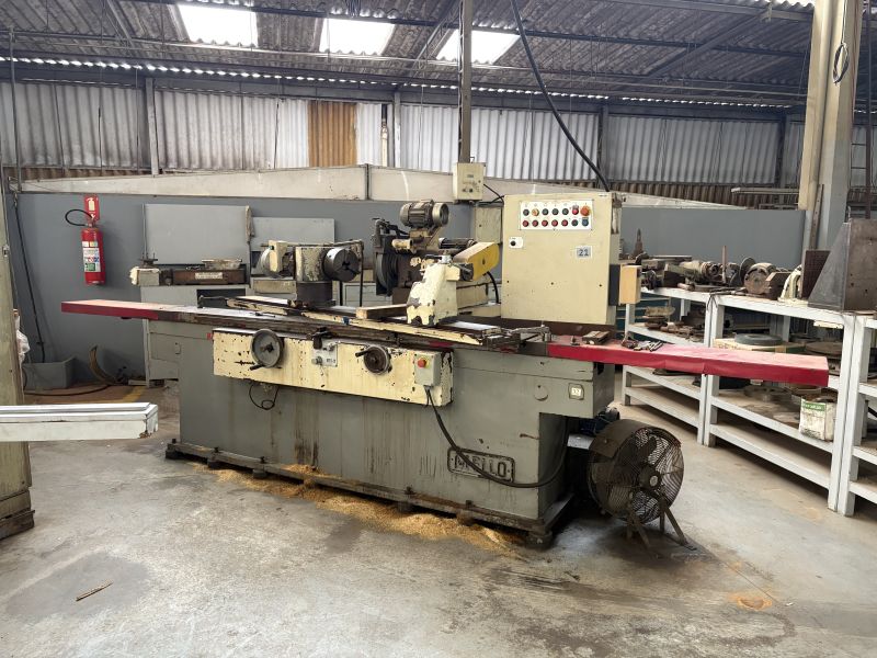 Retifica Cilíndrica MELLO UNS-2/1500