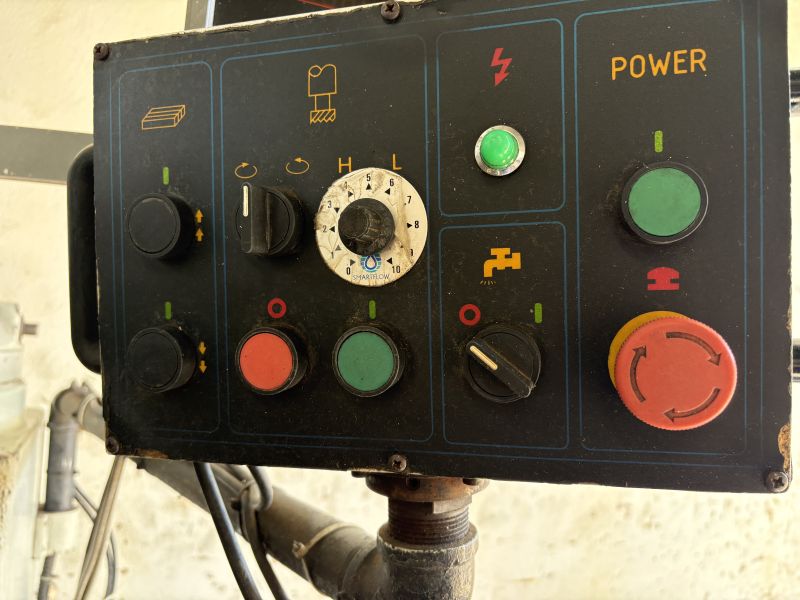 Fresadora Ferramenteira VITOR BUONO 5VS