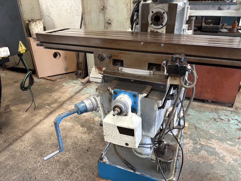 Fresadora Ferramenteira POWERMAQ XZW6326