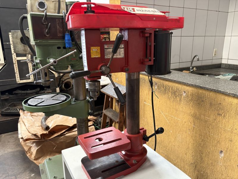 Furadeira de Bancada MAIS FBM 