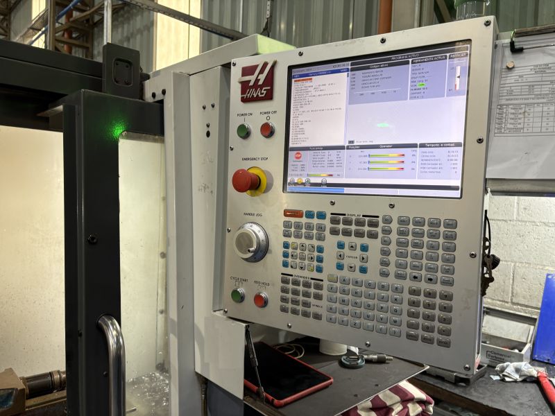 Centro de Usinagem Vertical HAAS VF-2-SE