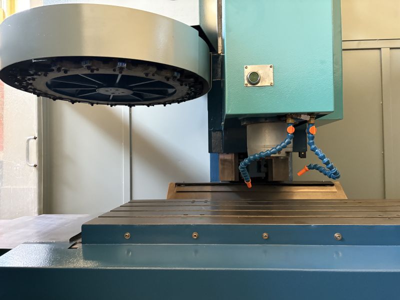 Centro de Usinagem Vertical FEELER FV1000