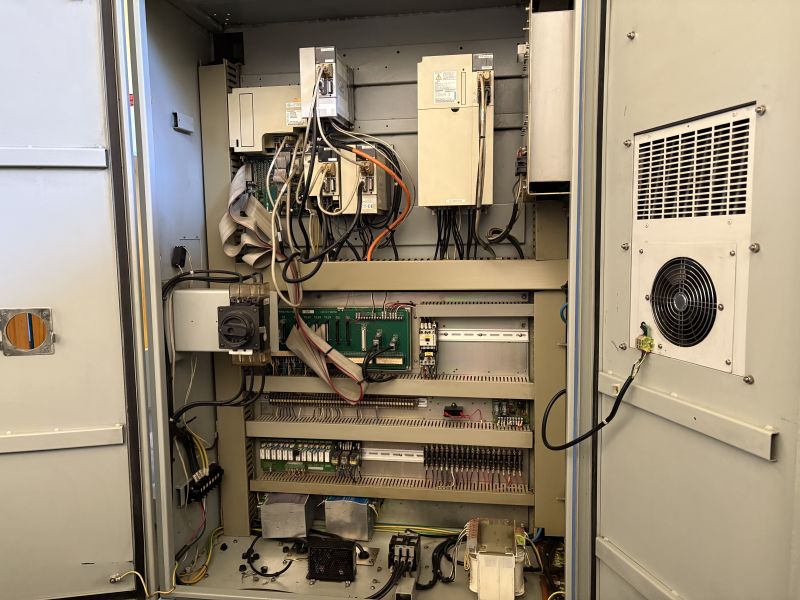 Centro de Usinagem Vertical FEELER FV1000