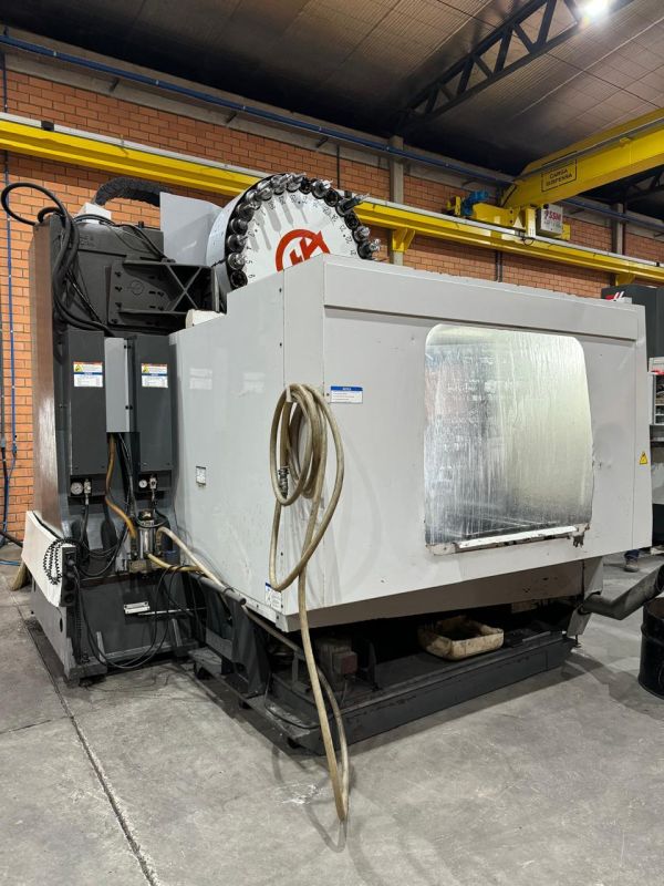 Centro de Usinagem Vertical HAAS VF-9
