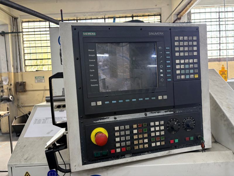 Torno CNC ROMI MULTIPLIC 35D