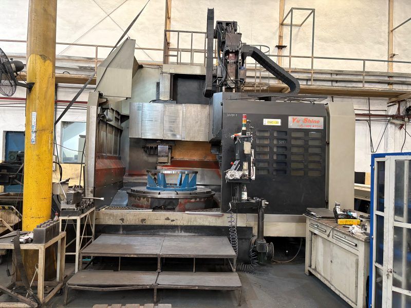 Torno Vertical CNC YU SHINE VL1600 ATC