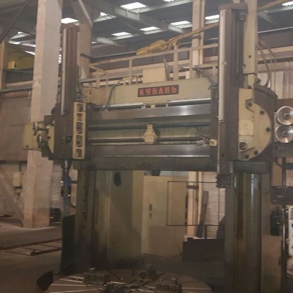 Torno Vertical STANKOIMPORT