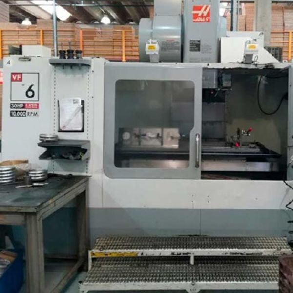 Centro de Usinagem Vertical HAAS VF-6