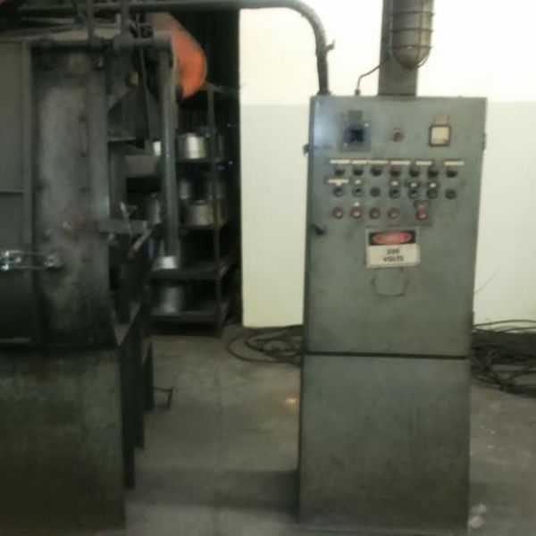 Forno INDUCTOTHERM POWER-TRAK