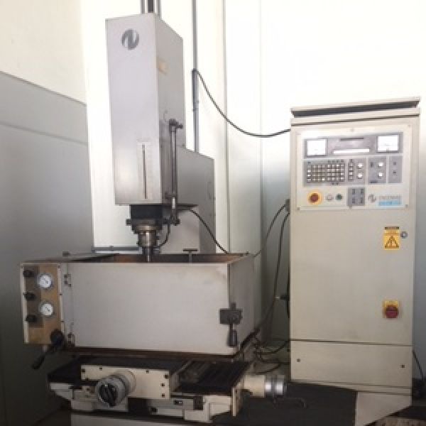 Eletroerosão por Penetração ENGEMAQ EDM460NC Tipo CN 60