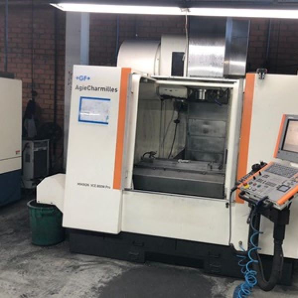 Centro de Usinagem Vertical AGIE CHARMILLES MIKRON VCE 800W PRO