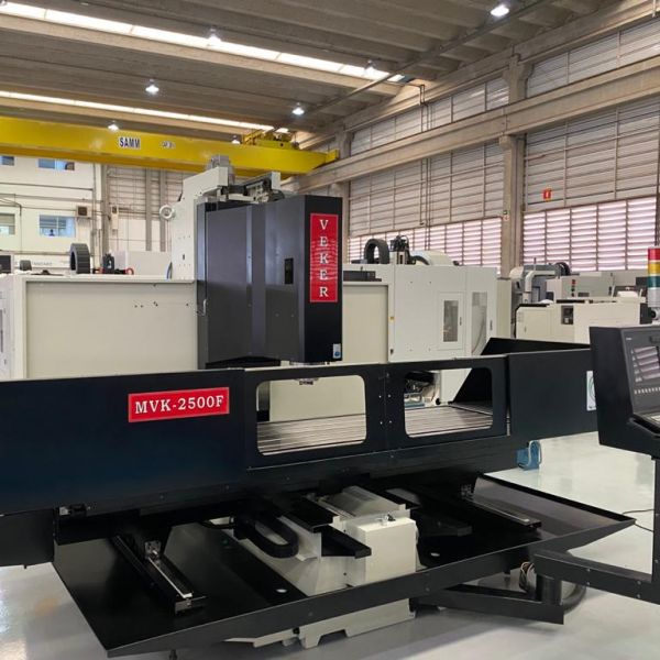 Fresadora CNC VEKER MVK-2500F