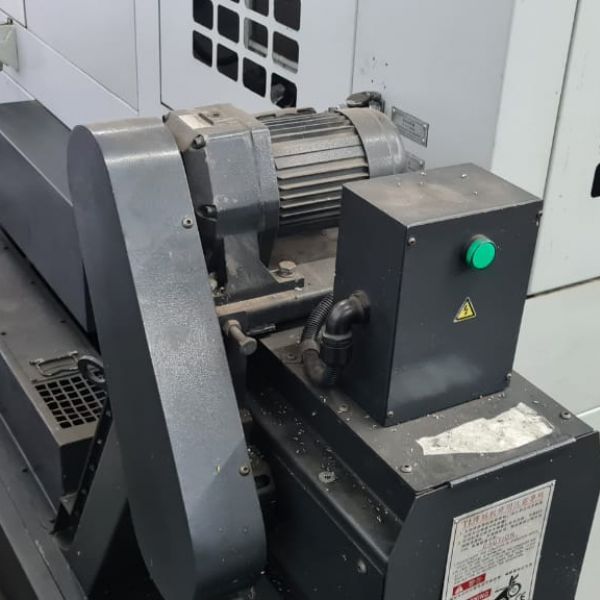 Centro de Usinagem Vertical HISION VMC1000L