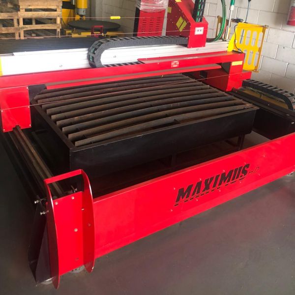 Corte a Plasma Maximus 15000x3000 com fonte Hypertherm PMX125A