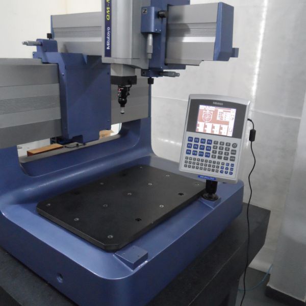 Tridimensional MITUTOYO QM-M353 