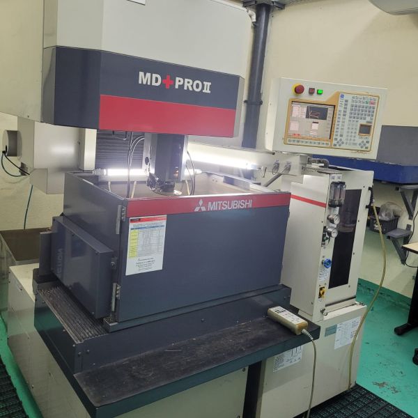 Eletroerosão a Fio MITSUBISHI MD PRO II