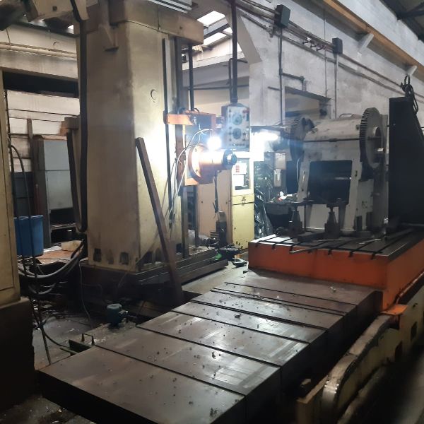 Mandrilhadora Universal WOTAN B120