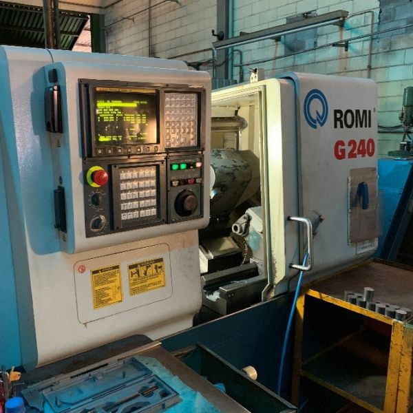 Torno CNC ROMI G240
