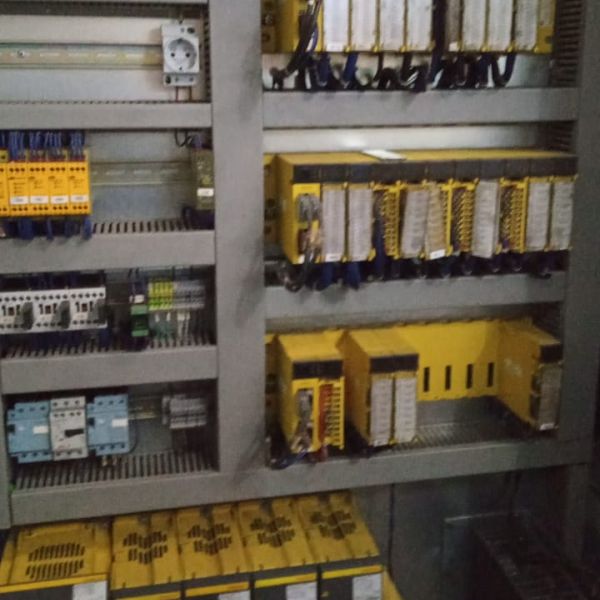 Centro de Usinagem Horizontal HELLER MC 16