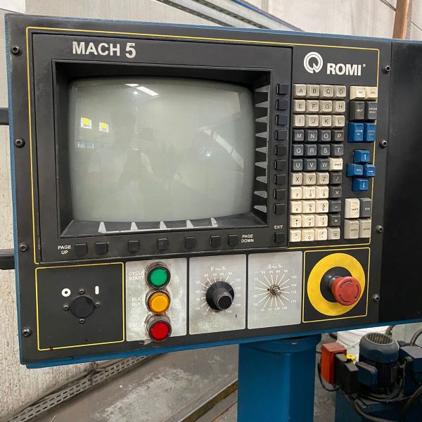 Torno CNC ROMI ECN-40 II