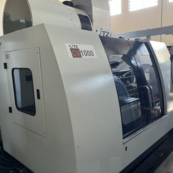 Centro de Usinagem Vertical VEKER LITZ MV1000