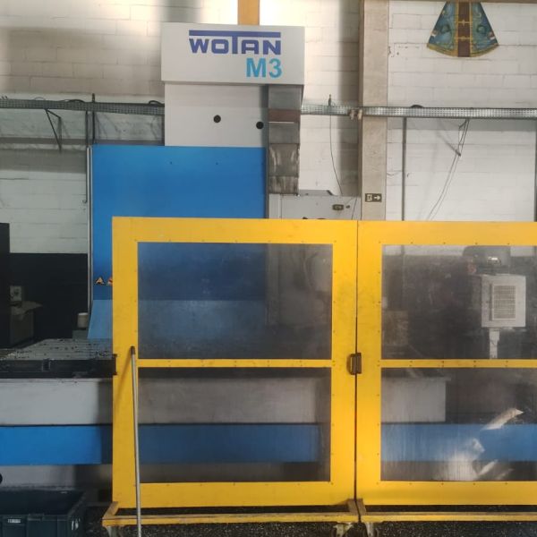 Fresadora CNC WOTAN M3