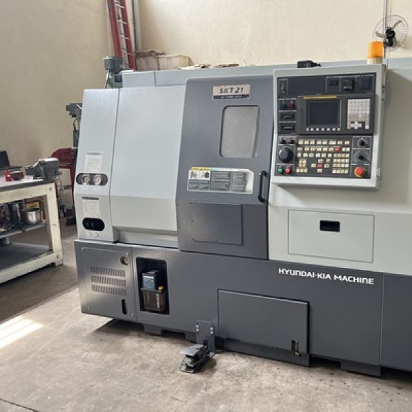 Torno CNC HYUNDAI-KIA SKT 21