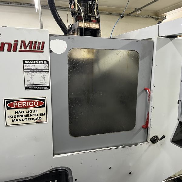 Centro de Usinagem Vertical HAAS MINI MILL