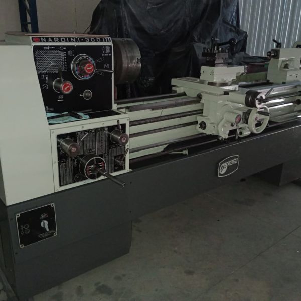 Torno Mecânico NARDINI 300III